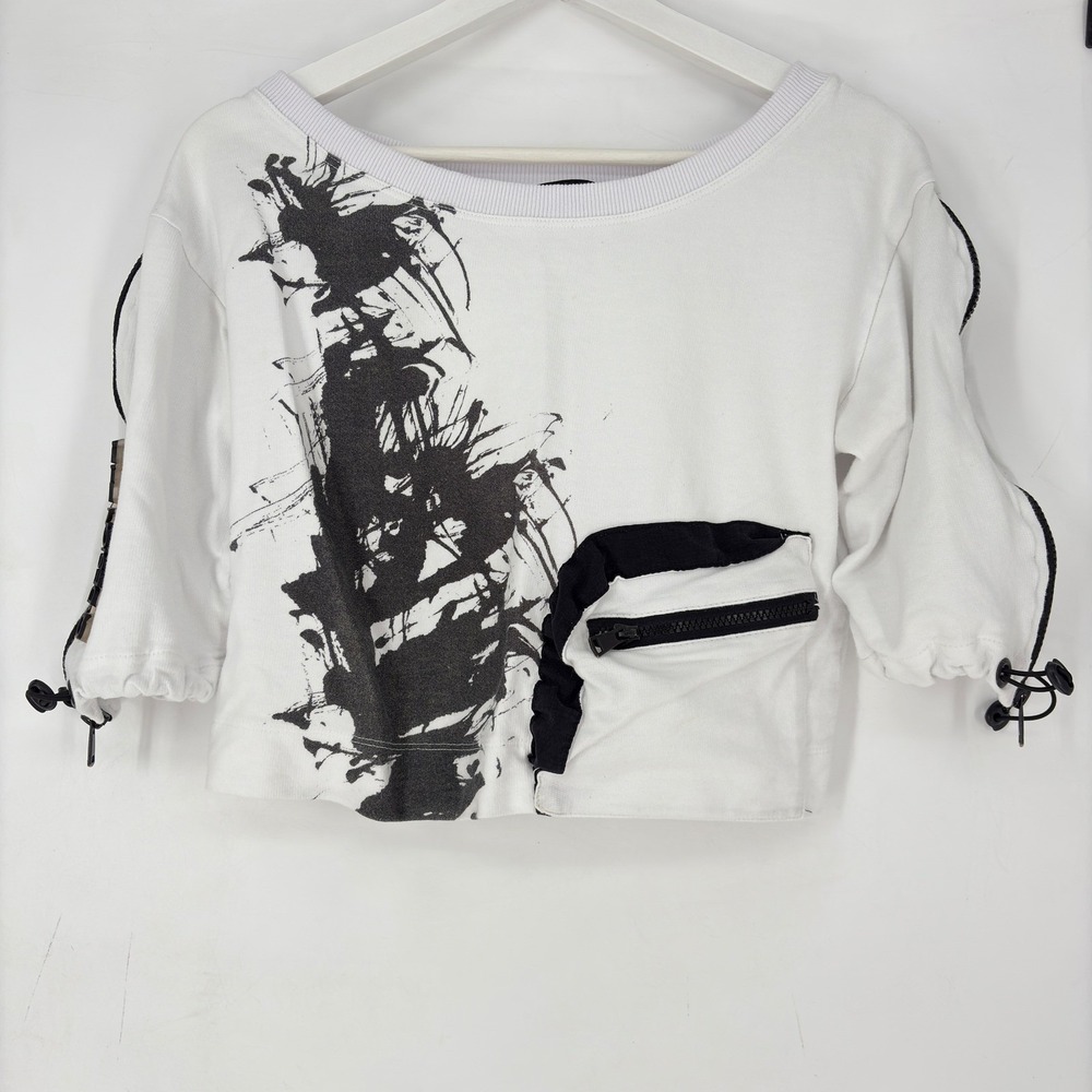 Q Design Lab Survivor Top Cropped Sweatshirt Drawstring Sleeve White‎